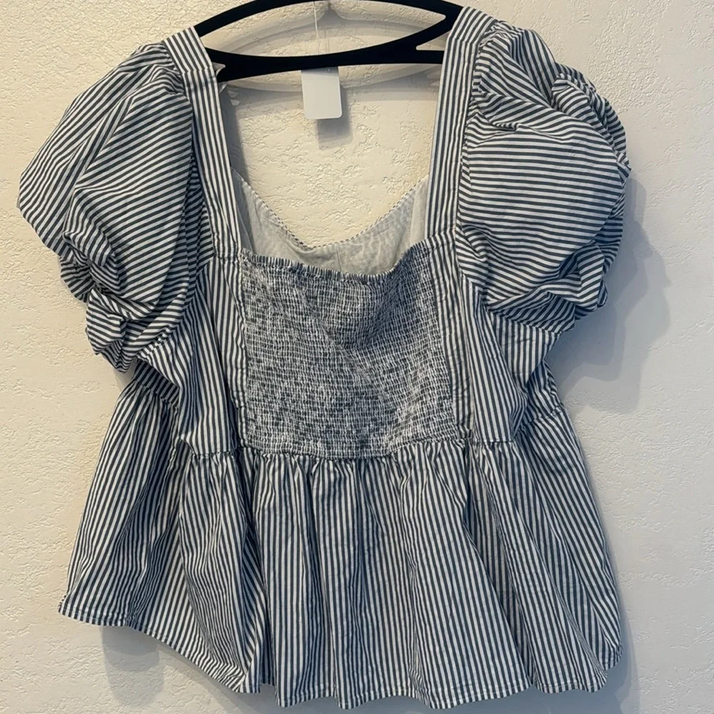 Old Navy Blue and White Striped Top with Puff Short Sleeves 4 X